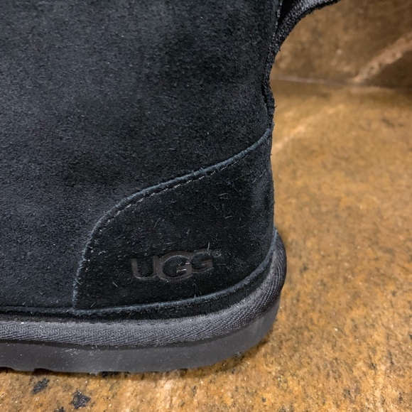 Neumel Men’s UGG Boots - Picture 4 of 8